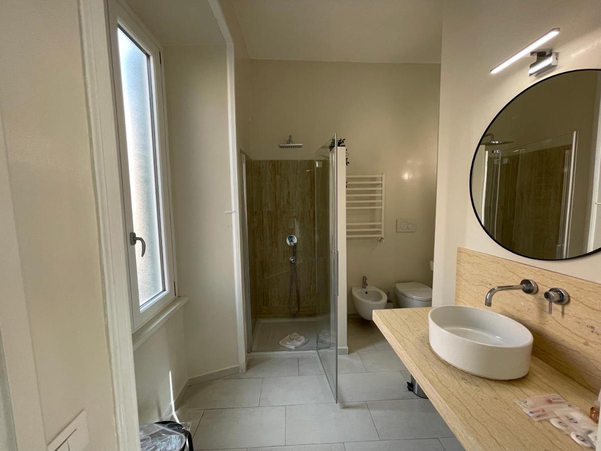 Quintus Luxury Suites Рим Екстериор снимка