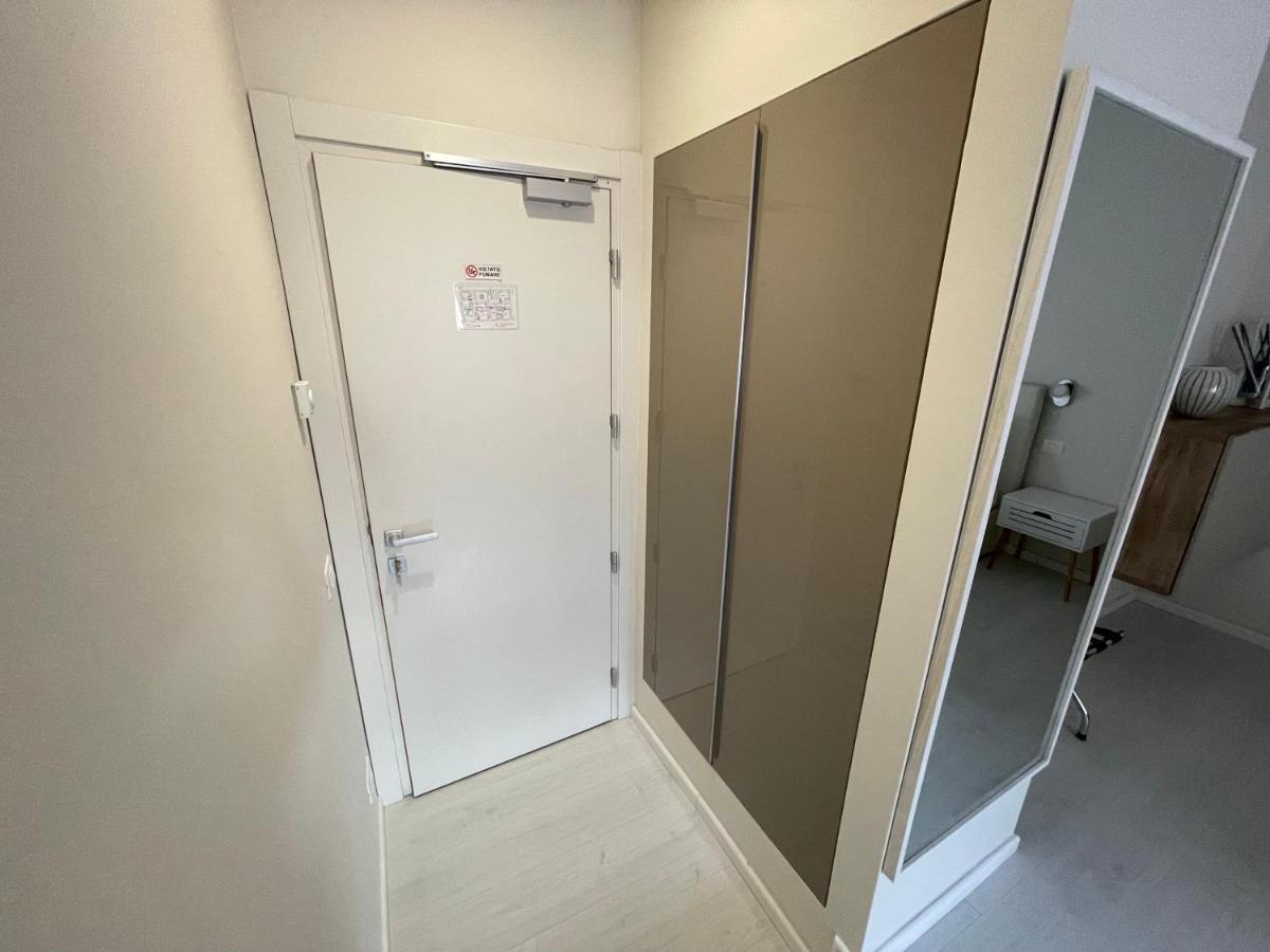 Quintus Luxury Suites Рим Екстериор снимка