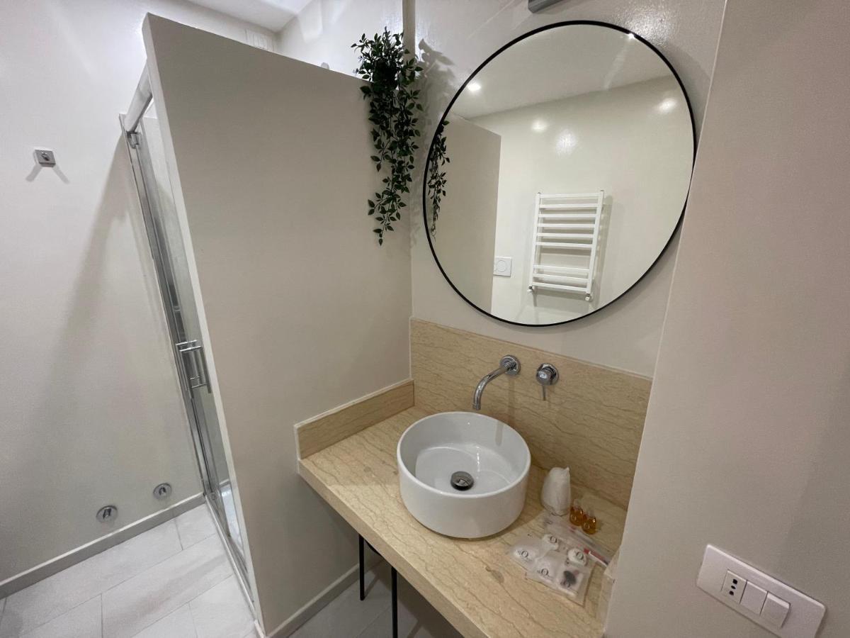 Quintus Luxury Suites Рим Екстериор снимка